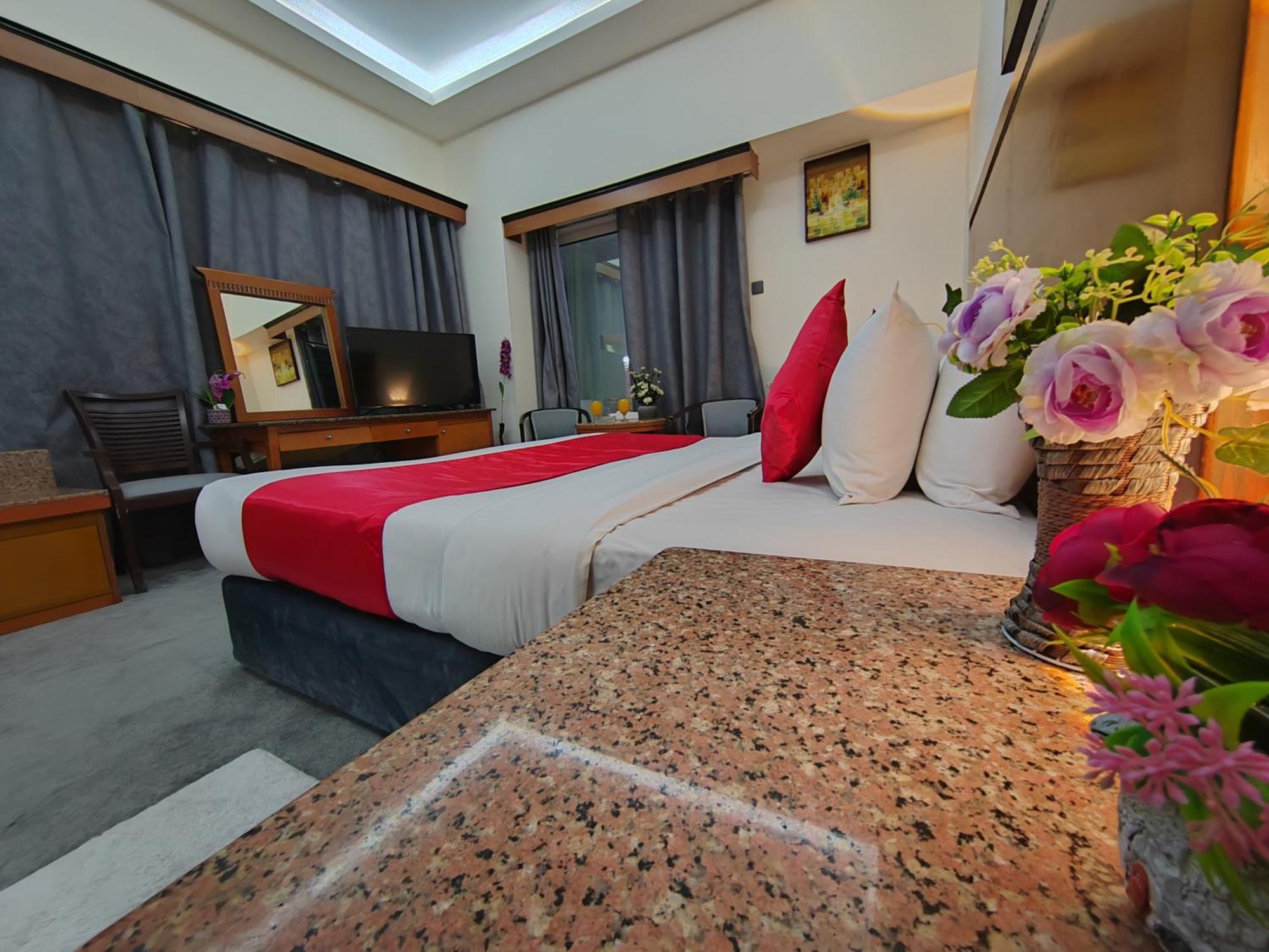 Le Paradise Palace Hotel Дубай Экстерьер фото