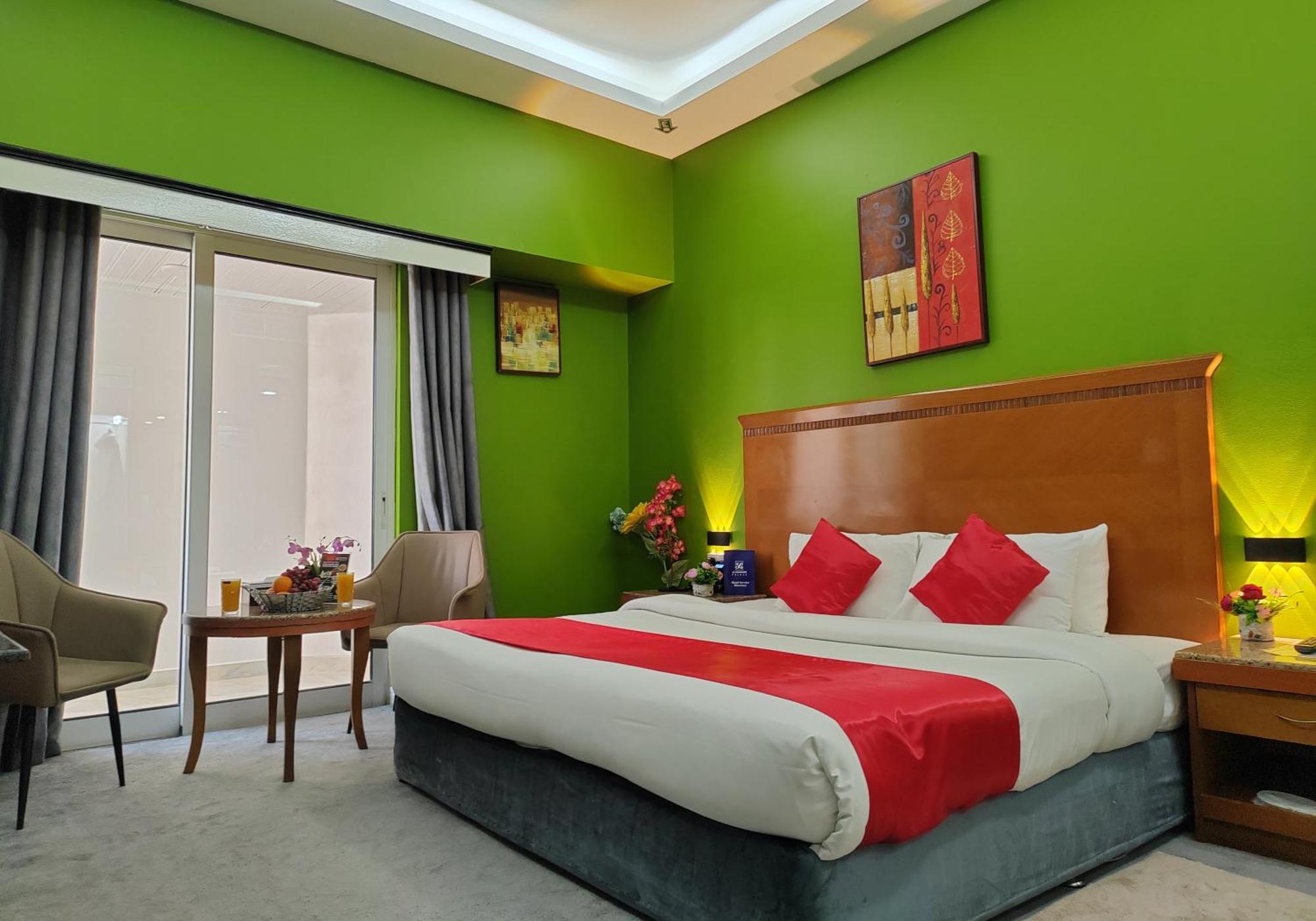 Le Paradise Palace Hotel Дубай Экстерьер фото