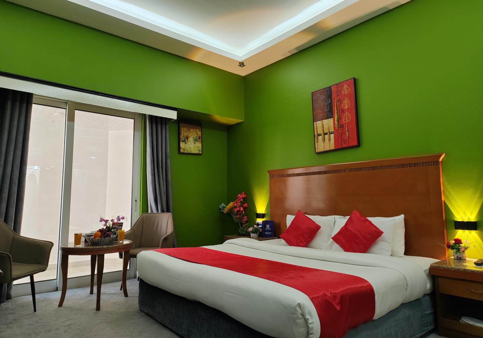 Le Paradise Palace Hotel Дубай Экстерьер фото